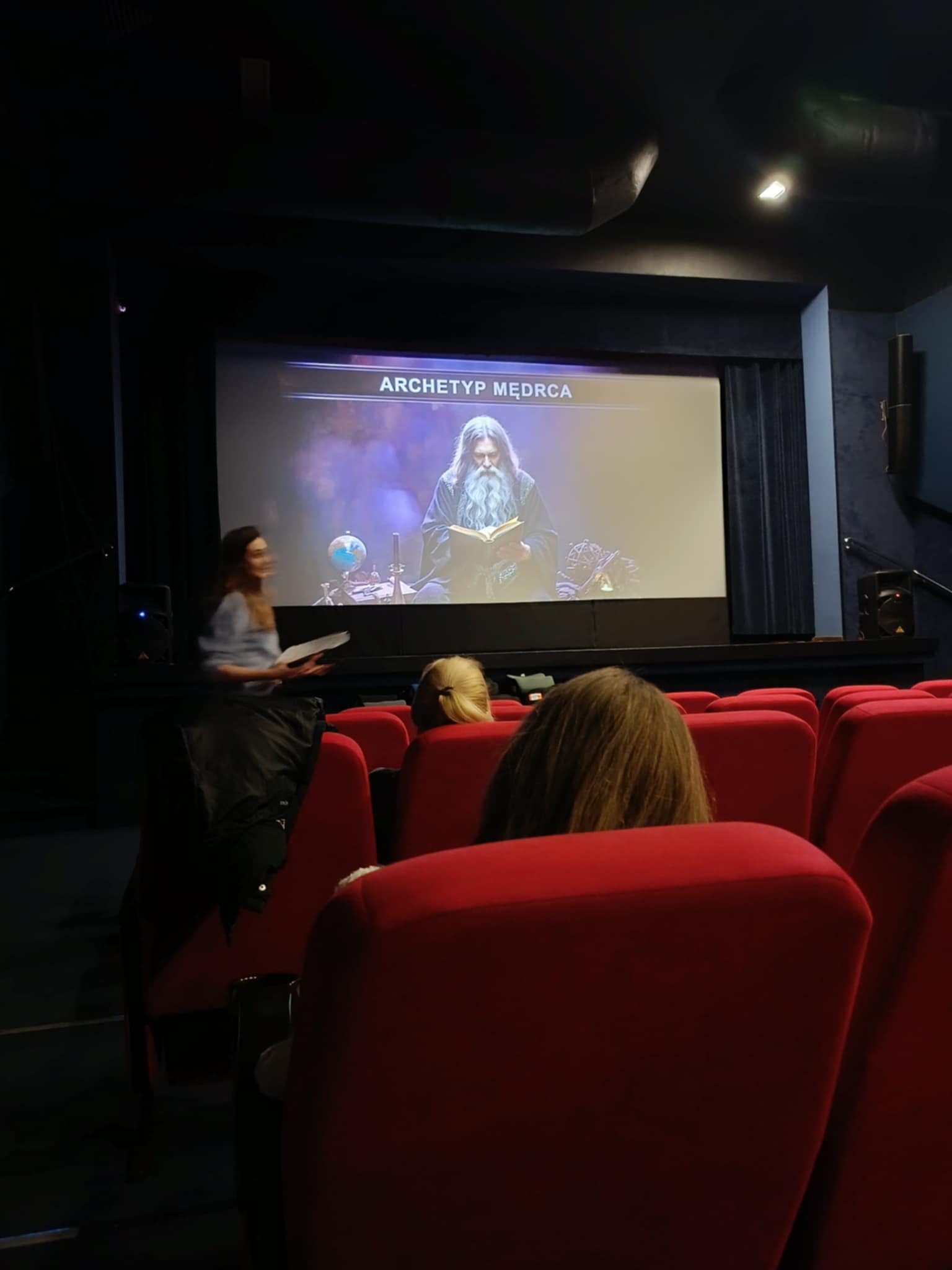 Lekcja w kinie i „Antygona” w nowej odsłonie!