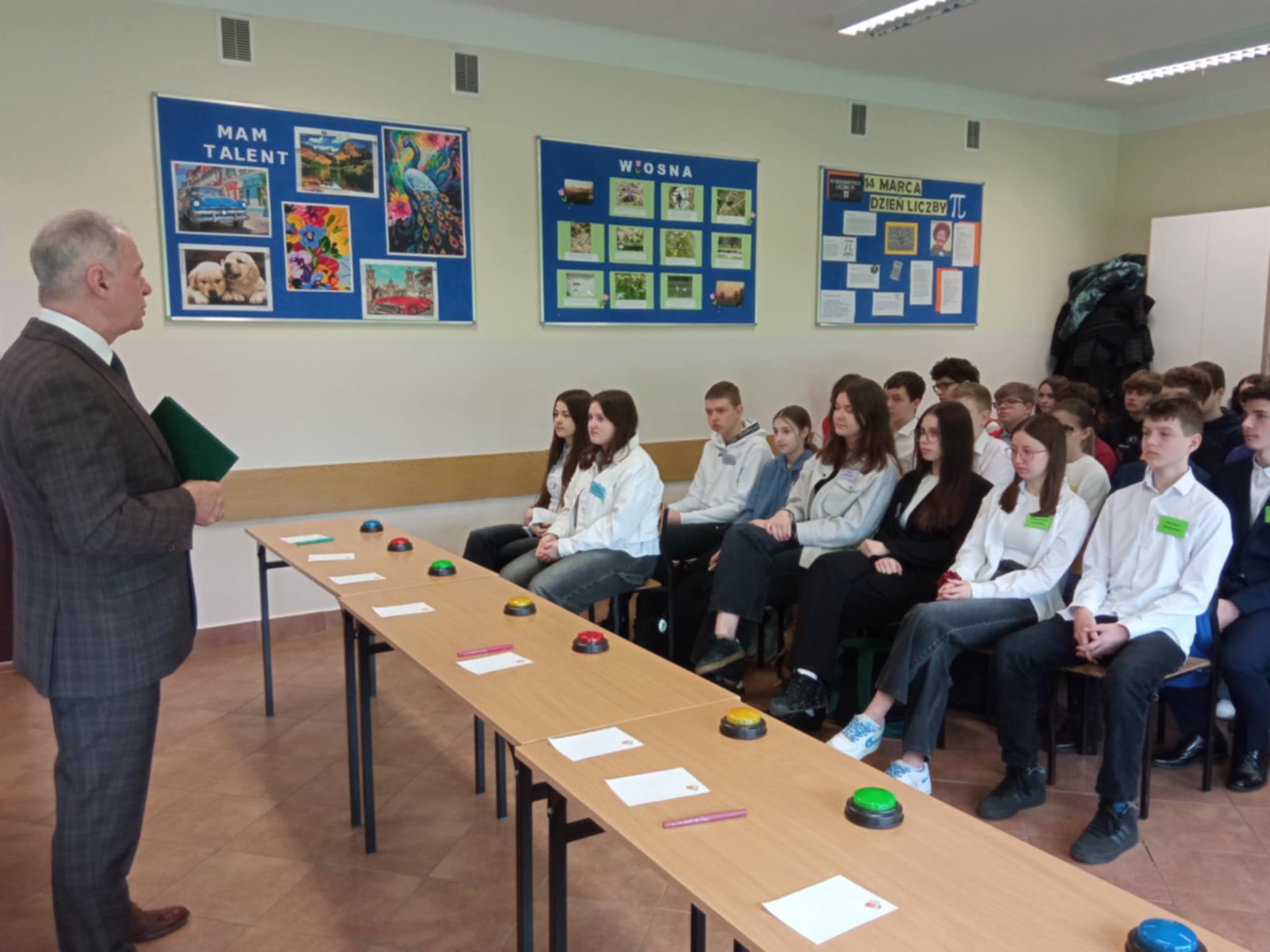 Międzyszkolny Konkurs Matematyczny „E-math” w Ekonomiku