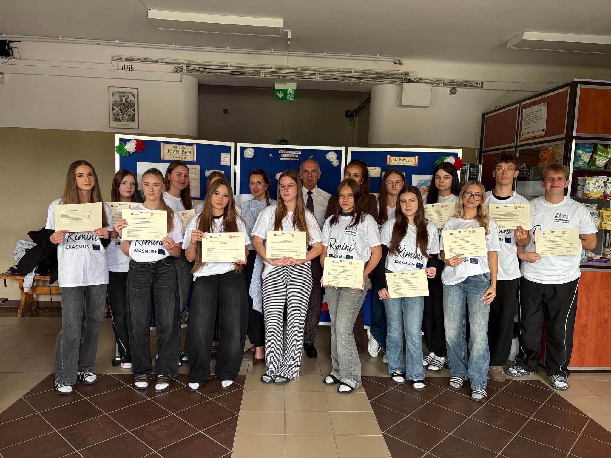 Oficjalne zakończenie zajęć przygotowawczych do mobilności Erasmus+ 🇪🇺